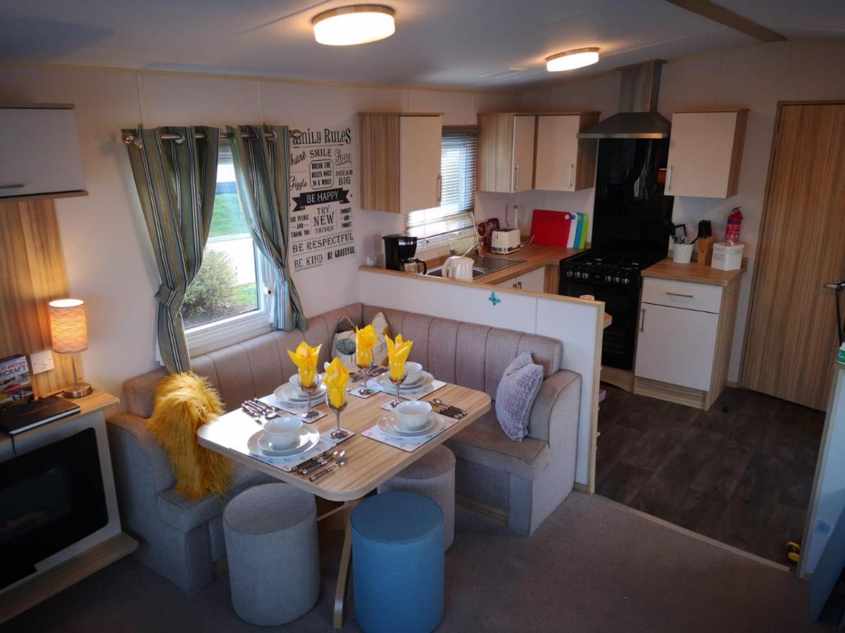 Hot Tub Hols 61 Kingfisher Court Tattershall Exterior foto