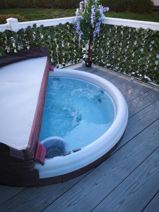Hot Tub Hols 61 Kingfisher Court Tattershall Exterior foto
